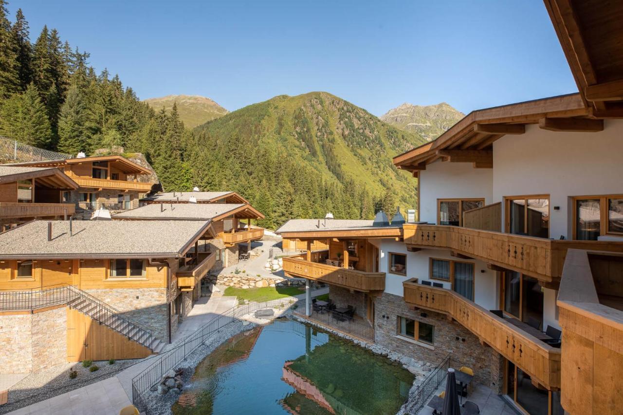 Das Chaletdorf - Pitztal Sankt Leonhard im Pitztal Exterior photo