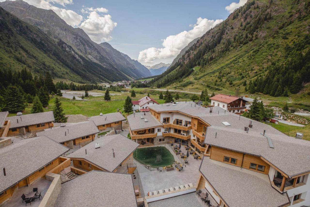 Das Chaletdorf - Pitztal Sankt Leonhard im Pitztal Exterior photo